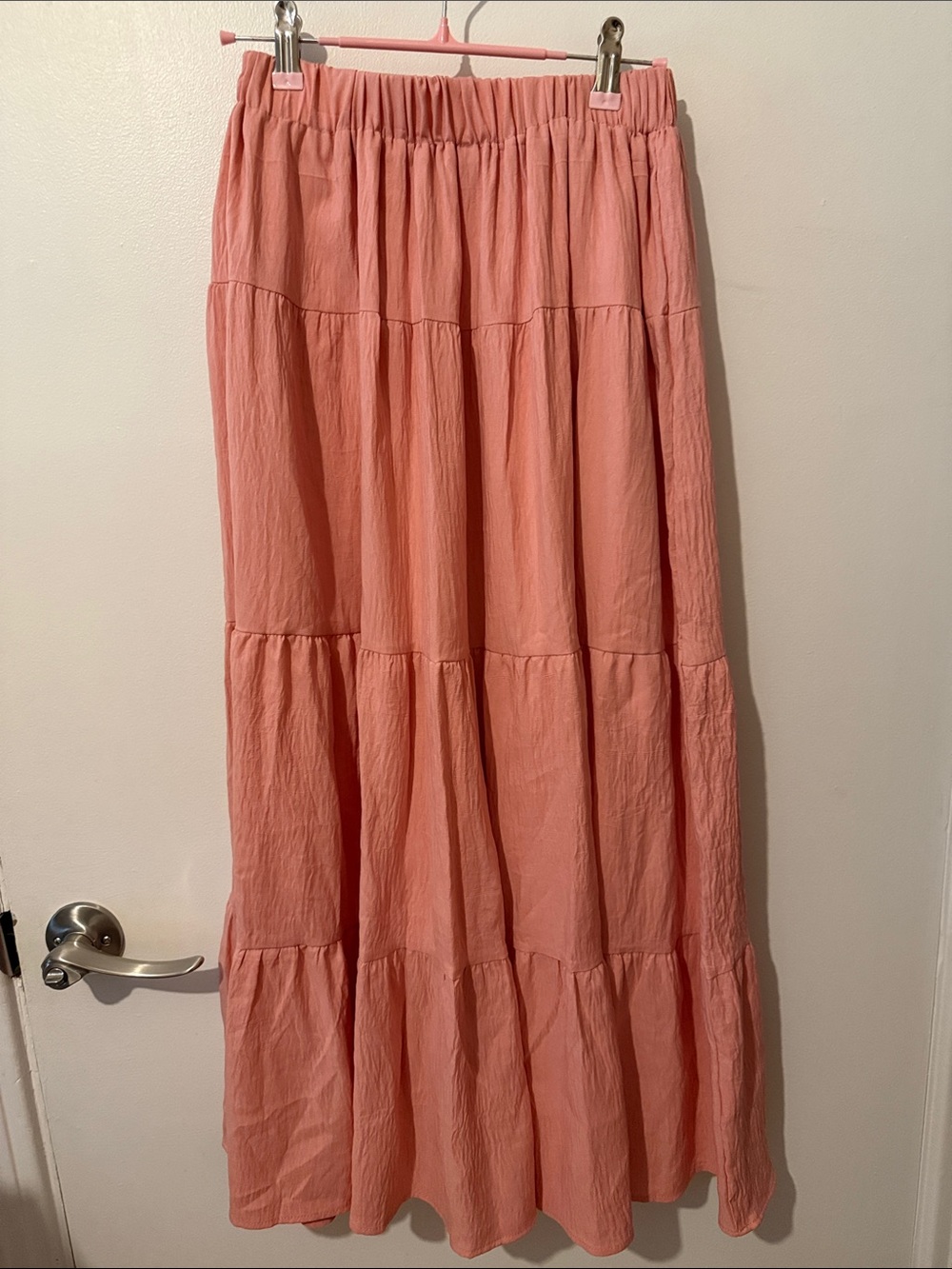 🤍 Women's dark pink Tiered Maxi Skirt